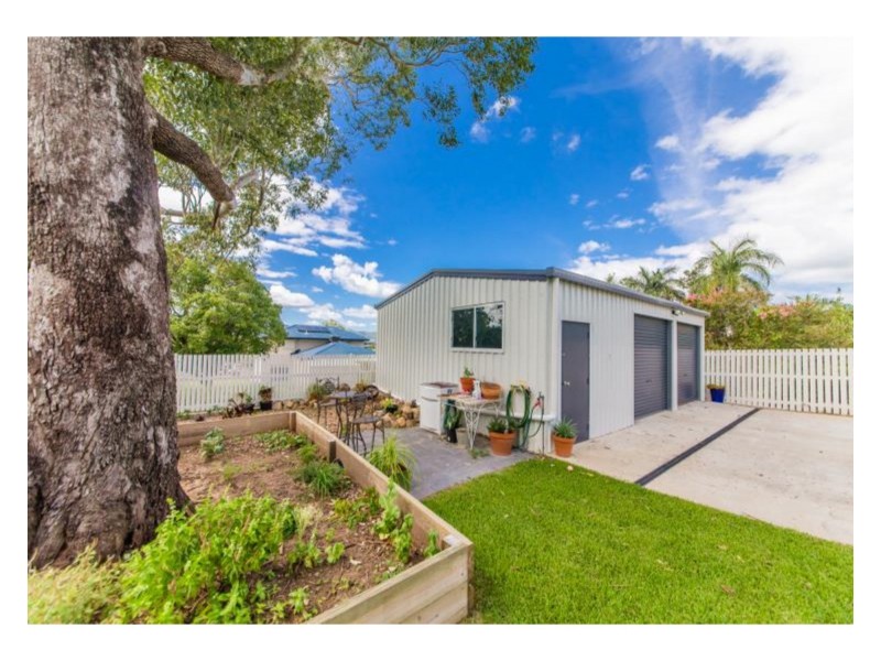 25 Lennox Street, The Range QLD 4700